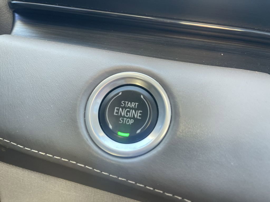 Certified 2021 Cadillac Escalade Sport Platinum image 14