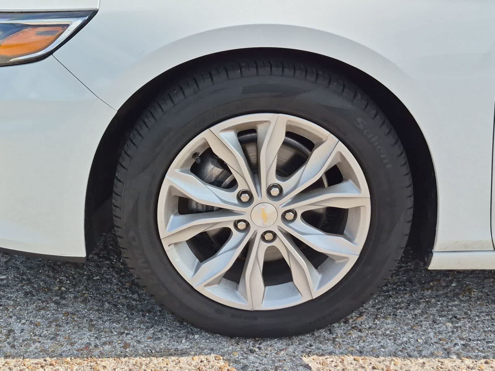 Used 2023 Chevrolet Malibu LT FWD image 30