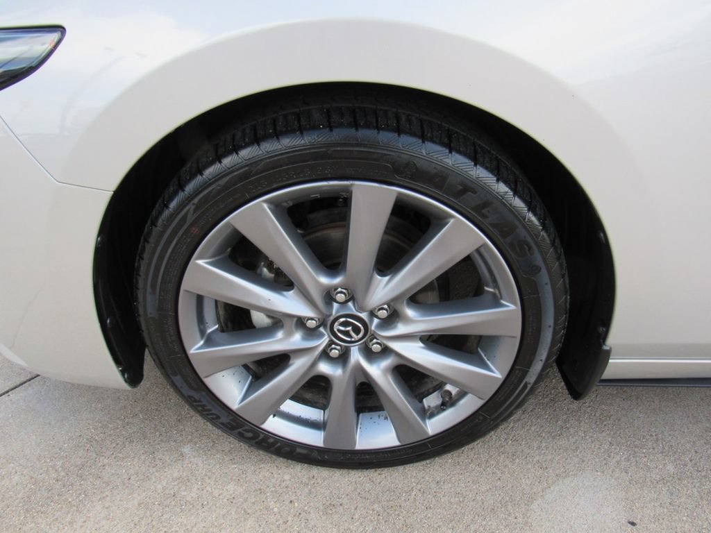 Used 2024 MAZDA MAZDA3 s FWD image 10