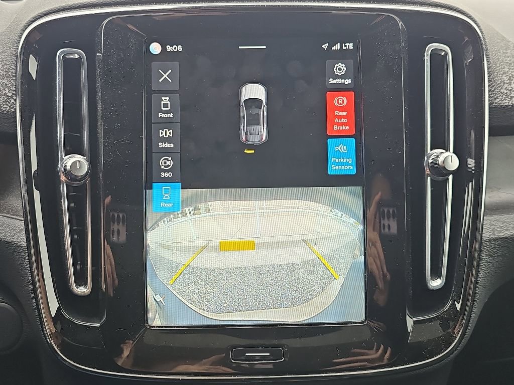 Certified 2023 Volvo C40 P8 Recharge Plus AWD/4WD image 9