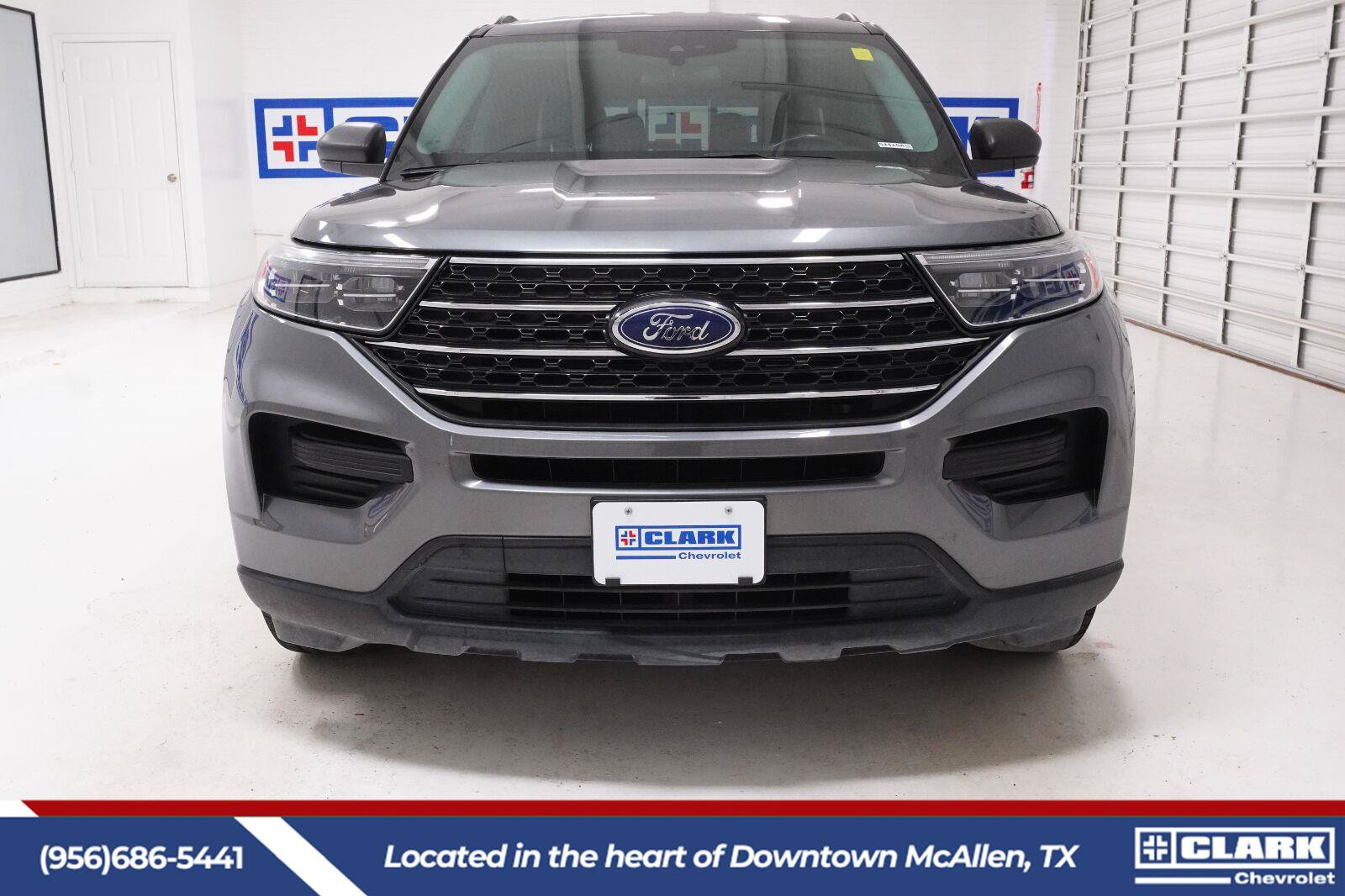 Used 2023 Ford Explorer XLT RWD image 3
