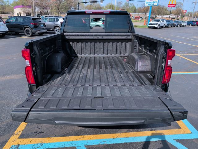 Certified 2024 Chevrolet Silverado 1500 LTZ w/ LTZ Convenience Package II AWD/4WD image 23