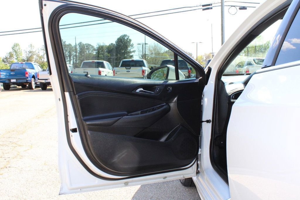 Used 2017 Chevrolet Cruze Premier w/ RS Package FWD image 11