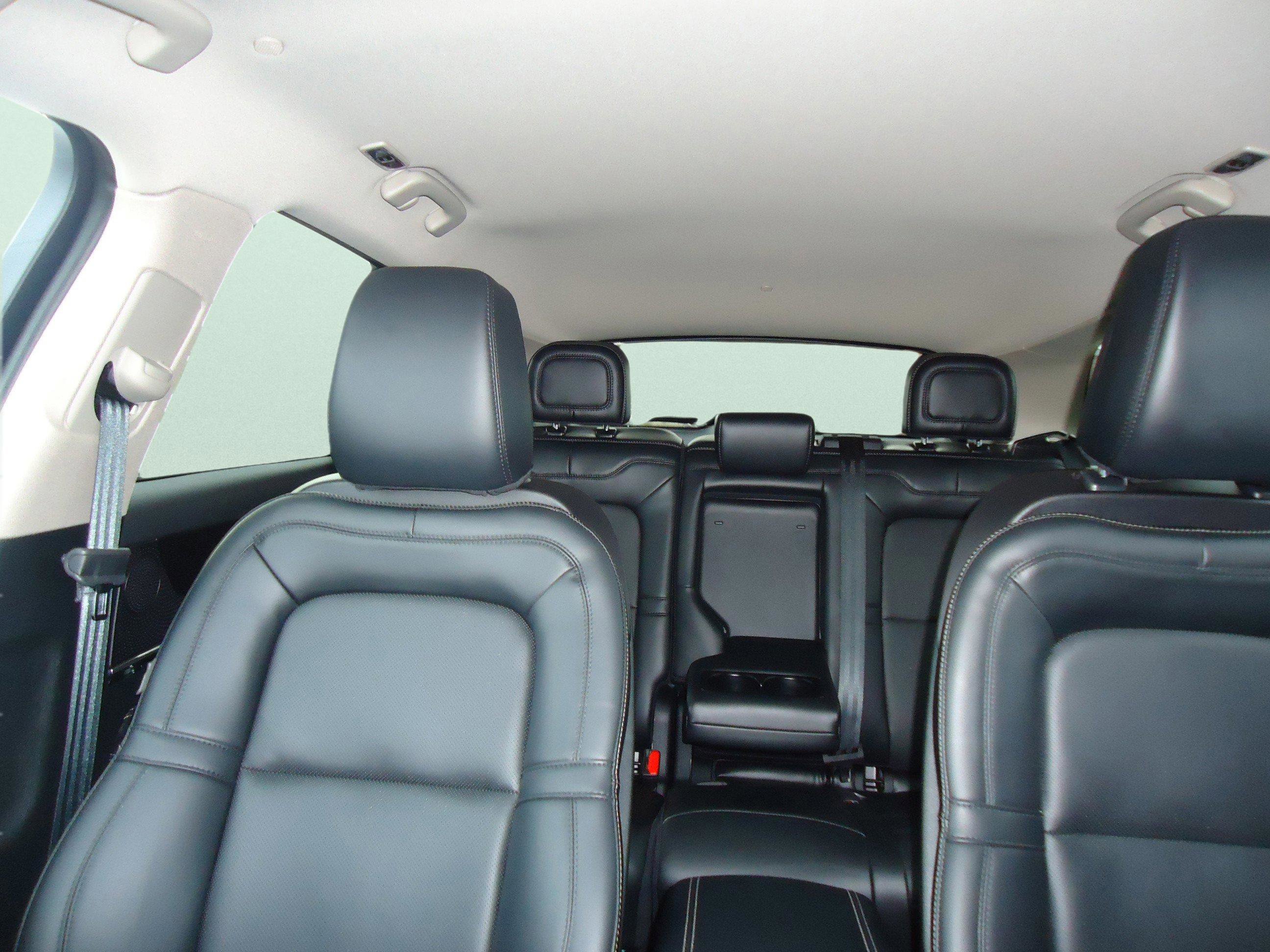 Used 2025 Lincoln Corsair AWD w/ Equipment Group 101A image 29