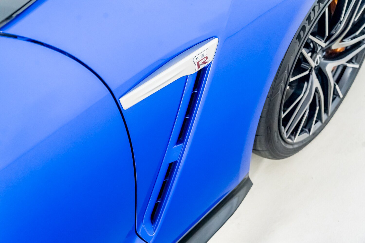 Used 2024 Nissan GT-R w/ Floor Mat Package AWD/4WD image 30