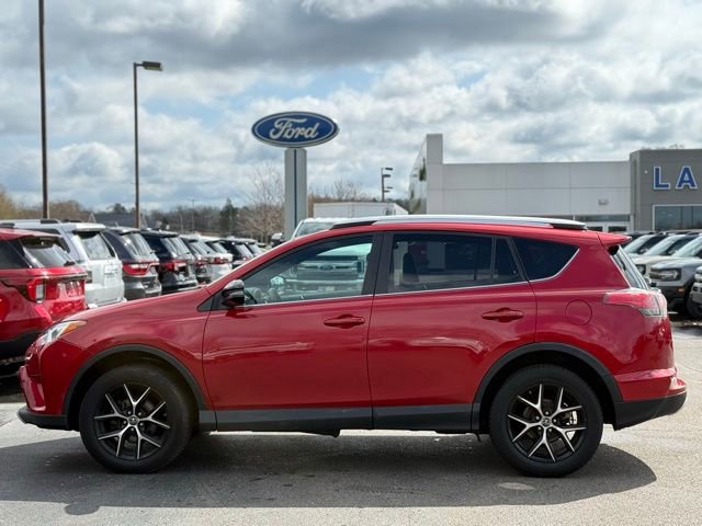 Used 2016 Toyota RAV4 SE image 44
