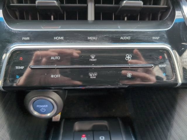 Used 2021 Toyota Venza Limited image 17