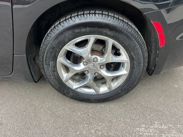 Used 2019 Chrysler Pacifica Limited FWD image 9