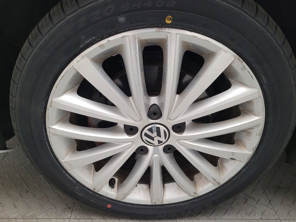 Used 2015 Volkswagen Jetta SE FWD image 31