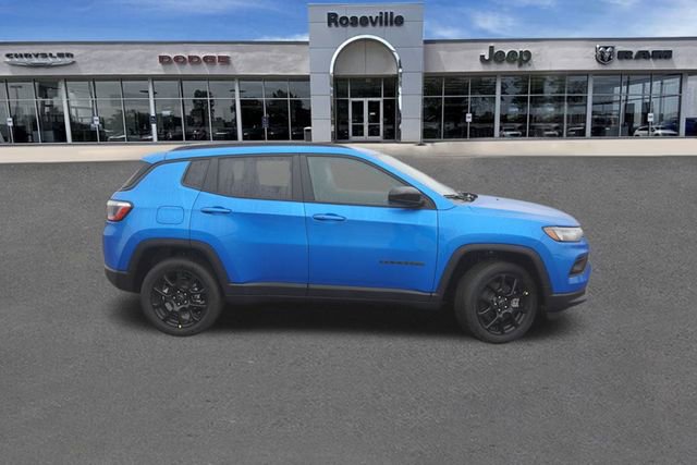 New 2026 Jeep Compass Latitude image 2