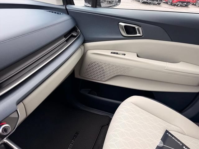 New 2026 Kia Carnival EX FWD image 17