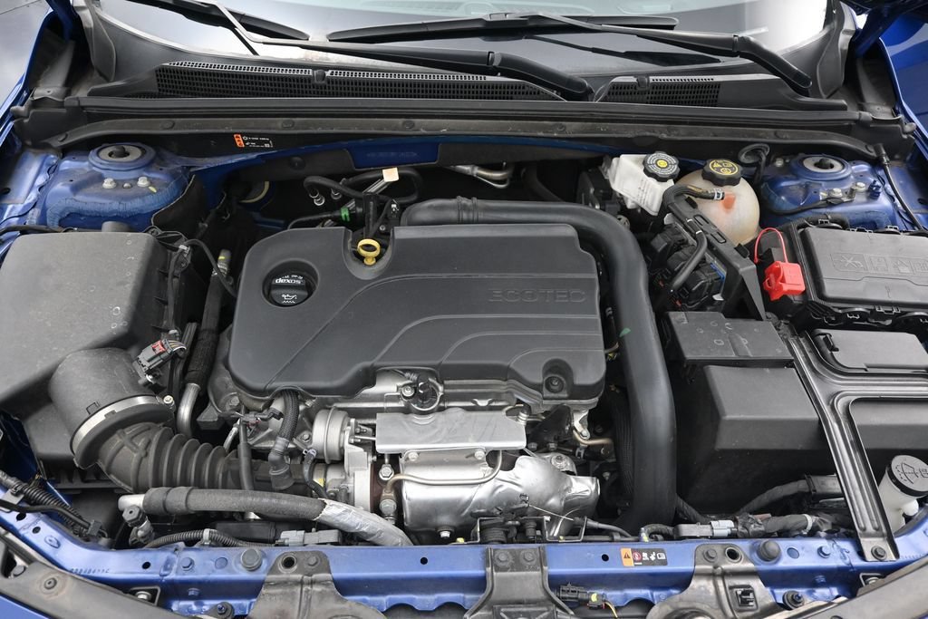 Used 2023 Chevrolet Malibu LS FWD image 12