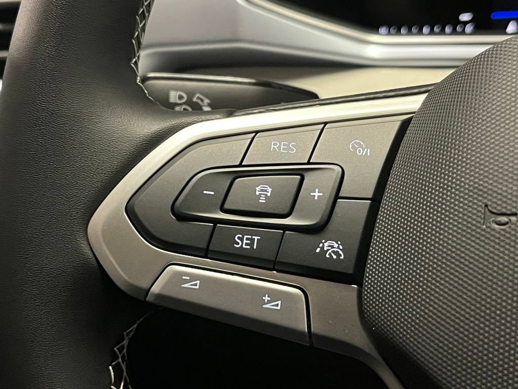 New 2026 Volkswagen Taos SE AWD/4WD image 25