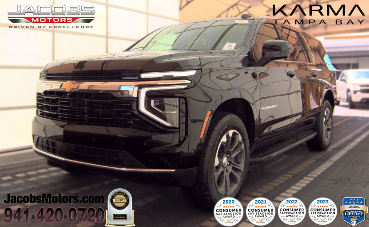 Used 2025 Chevrolet Suburban LS RWD image 1
