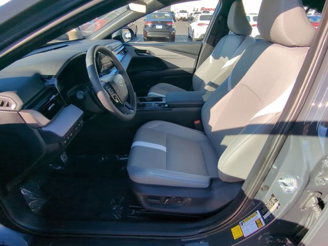 Certified 2025 Toyota Camry SE image 8