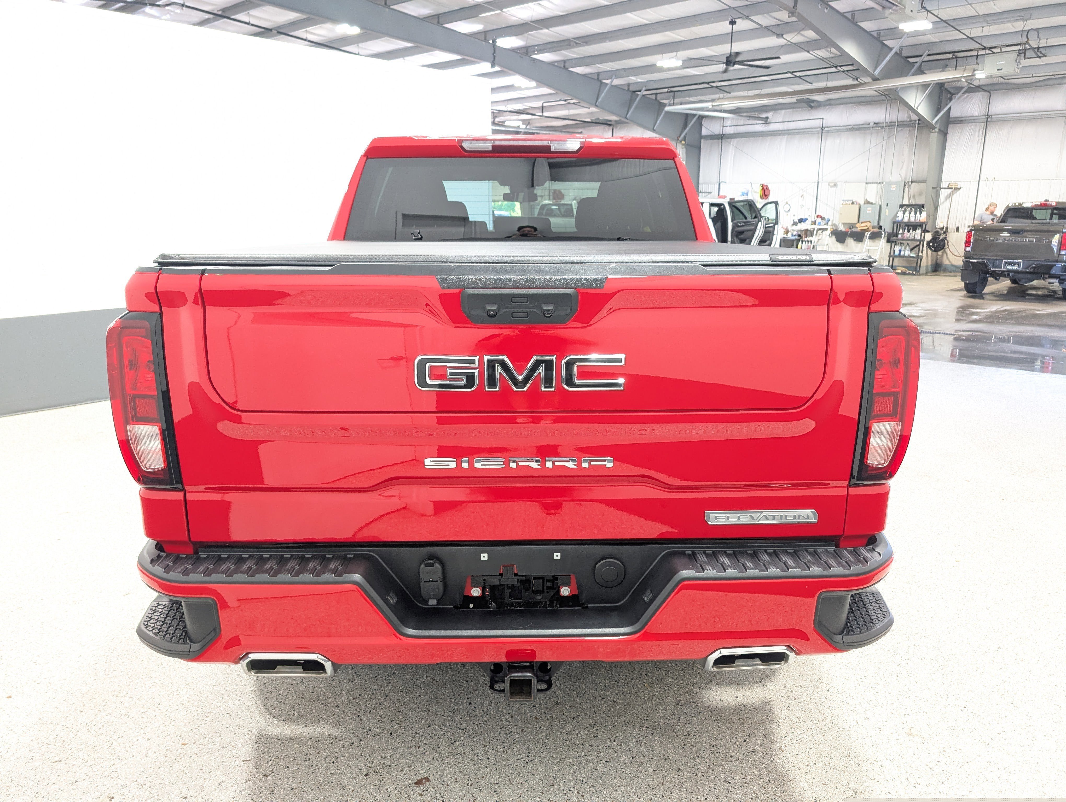 Used 2025 GMC Sierra 1500 Elevation w/ LPO, Elevation Black Package image 4