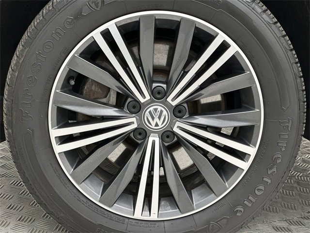 Used 2019 Volkswagen Tiguan SEL image 10