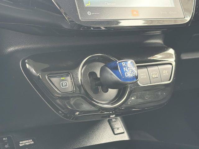 Used 2019 Toyota Prius Prime Advanced FWD image 15