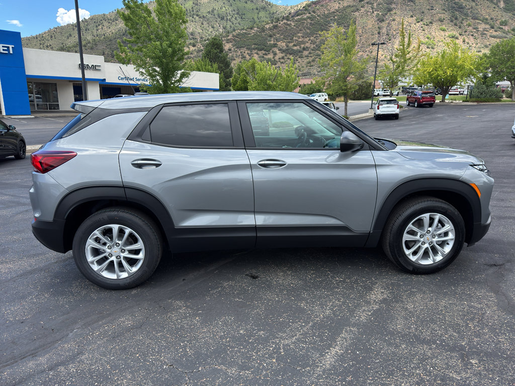 New 2026 Chevrolet TrailBlazer LS w/ LS Convenience Package AWD/4WD image 8