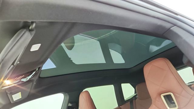 Used 2024 BMW iX xDrive50 w/ Premium Package AWD/4WD image 49