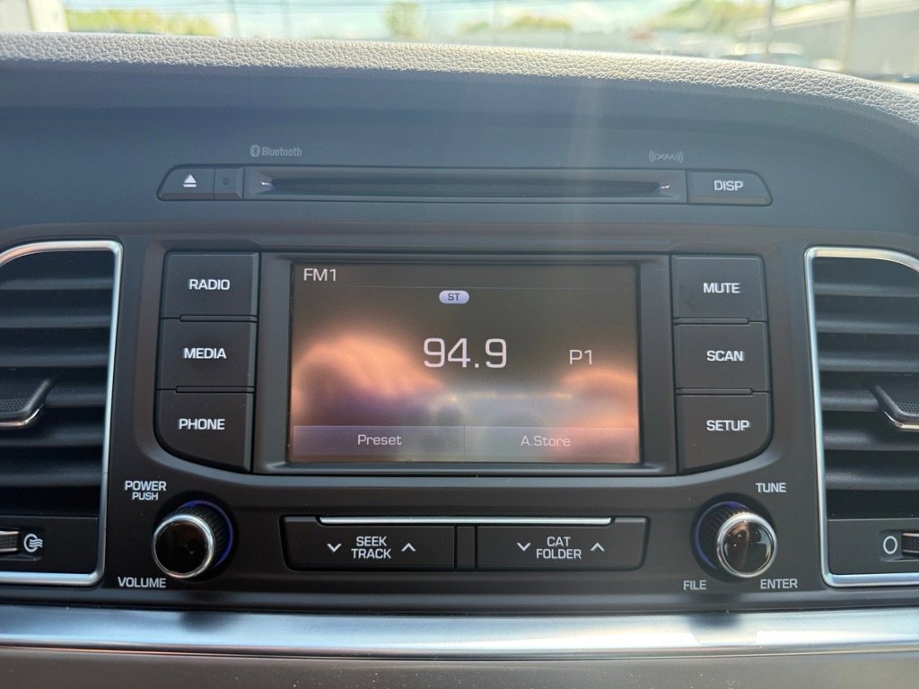 Used 2015 Hyundai Sonata Sport w/ Option Group 03 FWD image 14