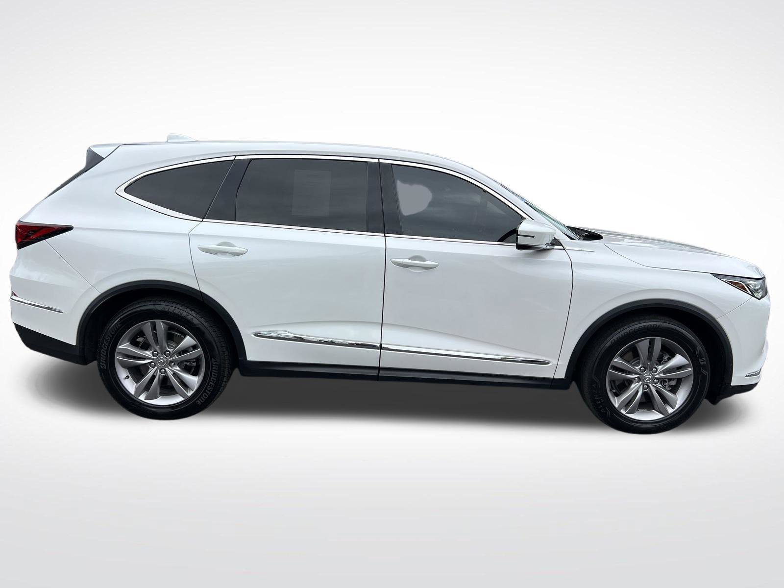 Used 2023 Acura MDX SH-AWD image 11