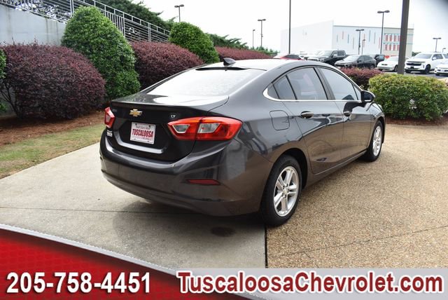 Used 2017 Chevrolet Cruze LT FWD image 10