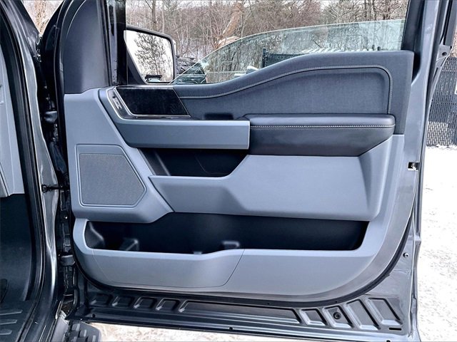 Used 2023 Ford F150 Lightning XLT image 19