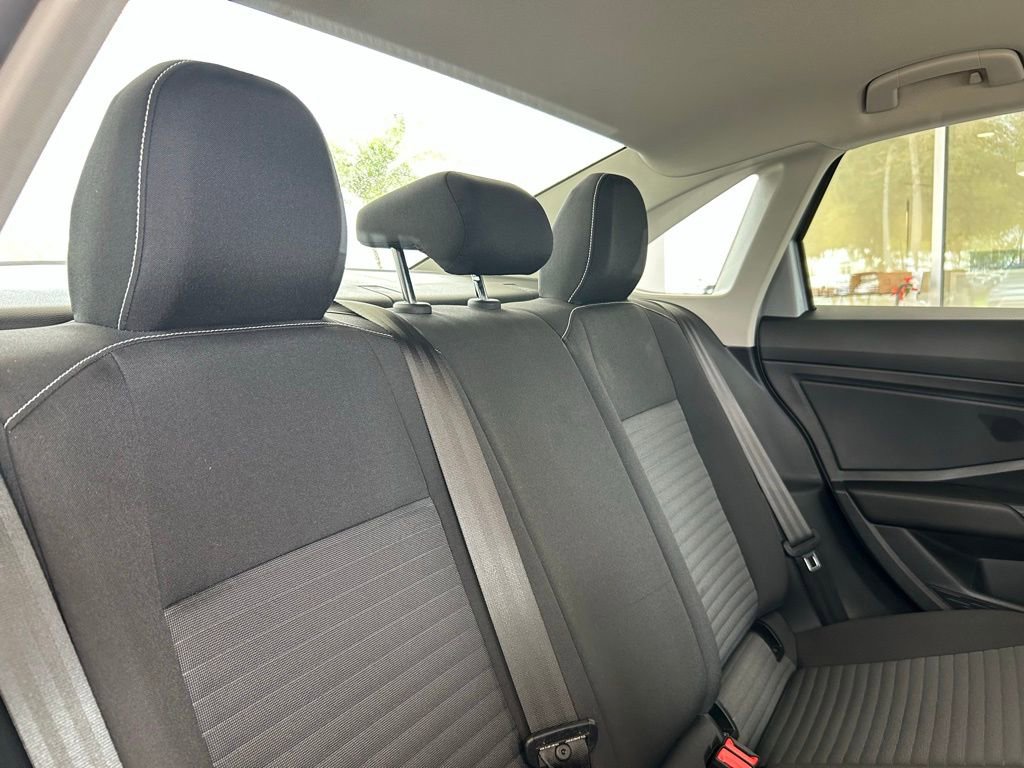 Used 2022 Volkswagen Jetta S image 52