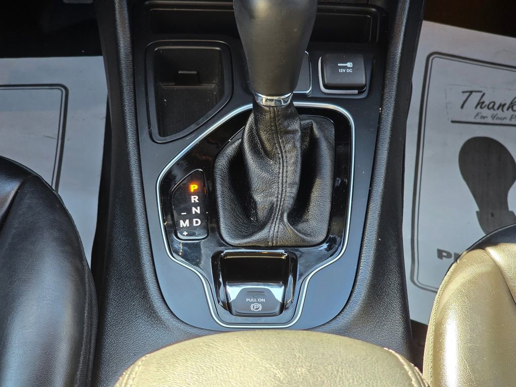 Used 2021 Jeep Cherokee Latitude Plus image 18