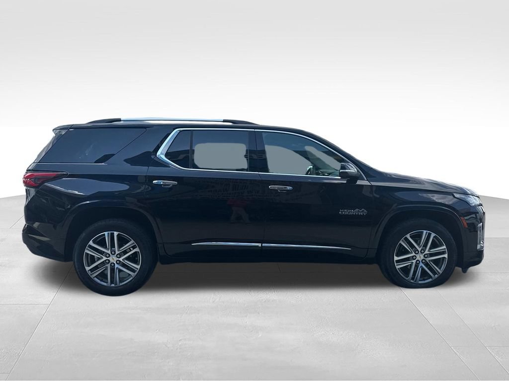 Used 2023 Chevrolet Traverse High Country FWD image 15