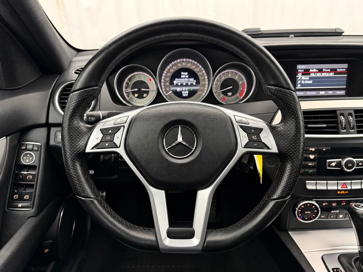 Used 2013 Mercedes-Benz C 250 Sedan image 12