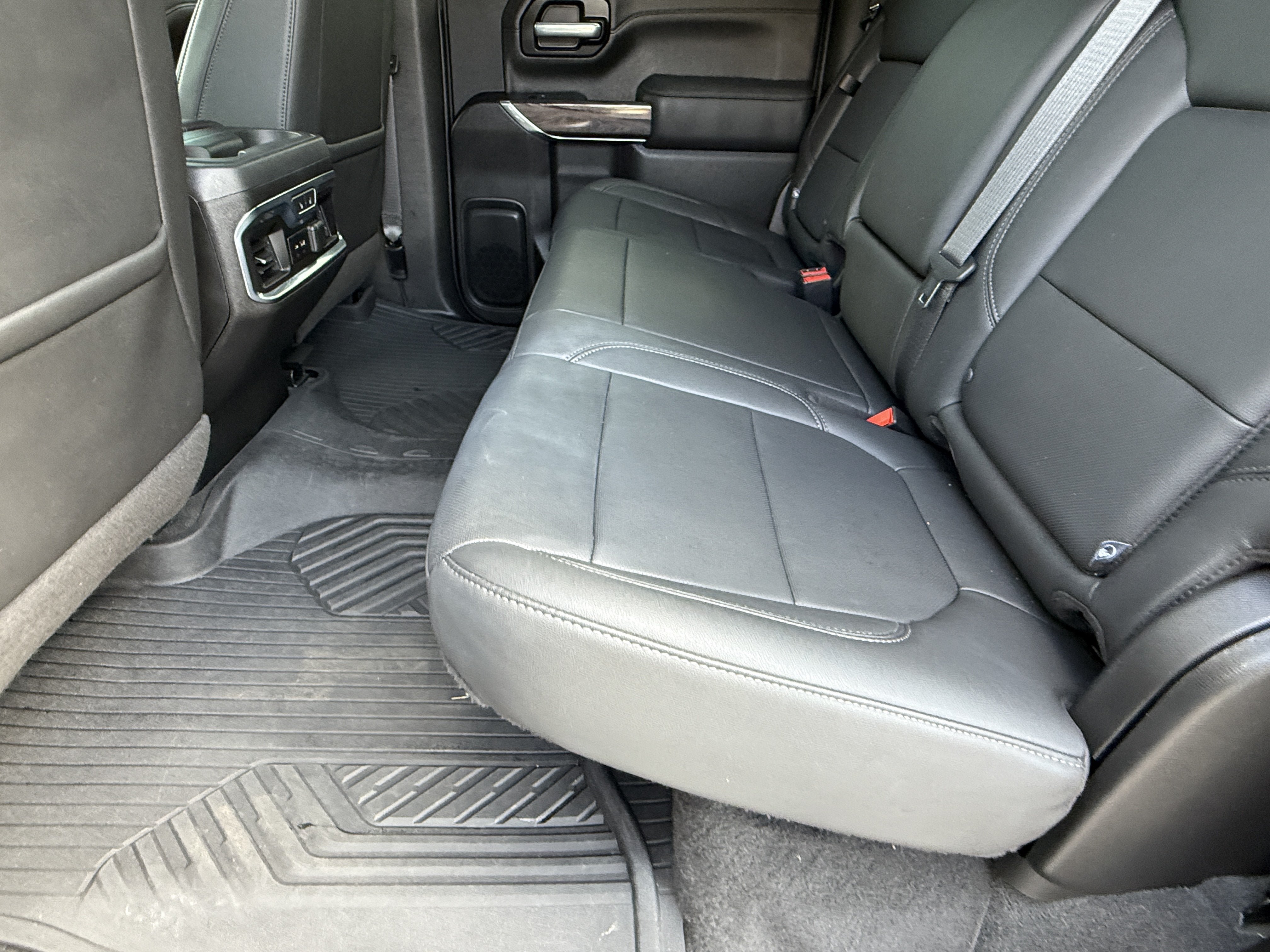 Used 2021 Chevrolet Silverado 1500 LTZ AWD/4WD image 10