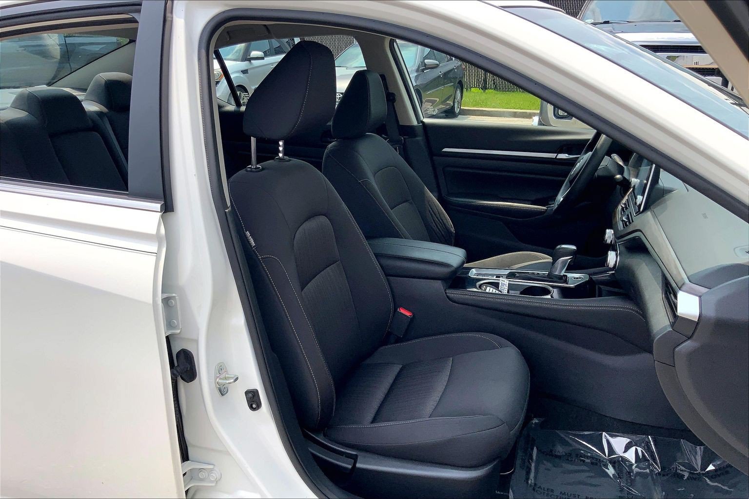 Used 2023 Nissan Altima 2.5 SV AWD/4WD image 9