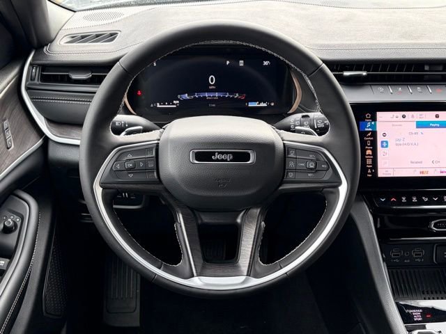 New 2026 Jeep Grand Cherokee Limited w/ Luxury Tech Group II image 39