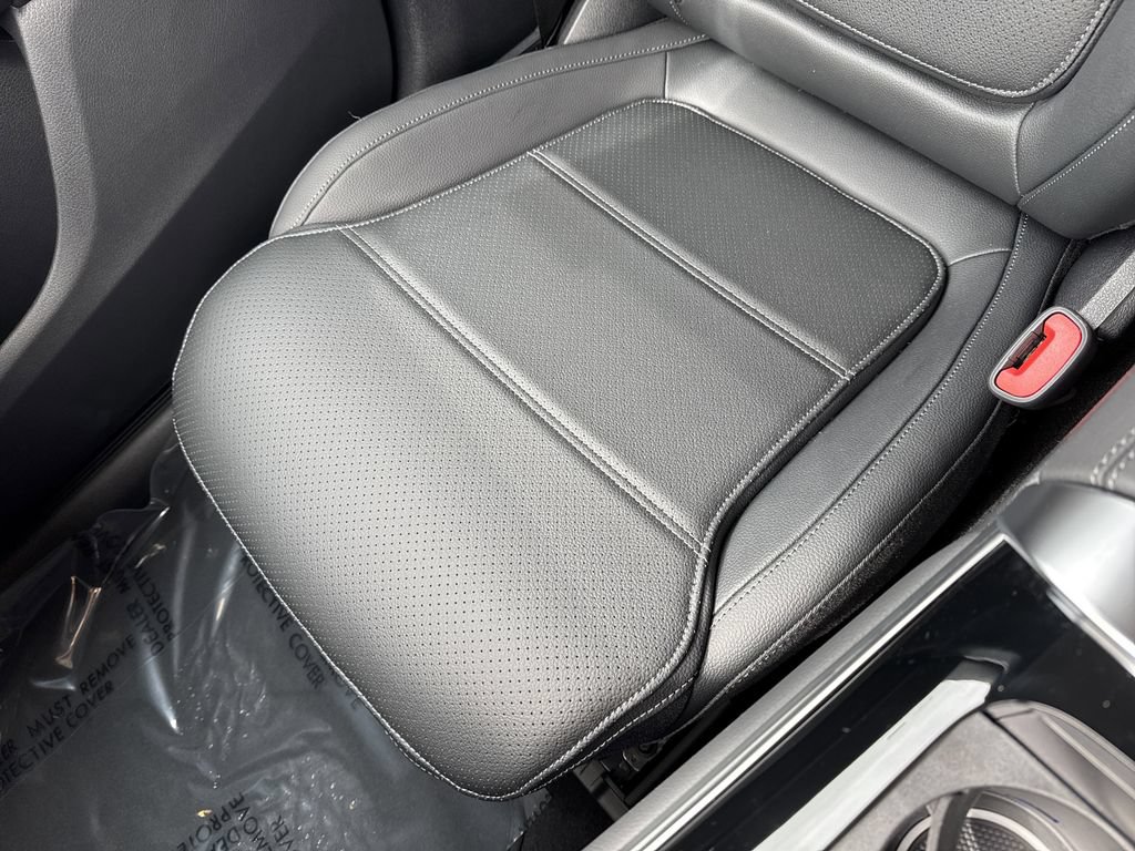 New 2025 Mercedes-Benz GLC 350e 4MATIC image 27