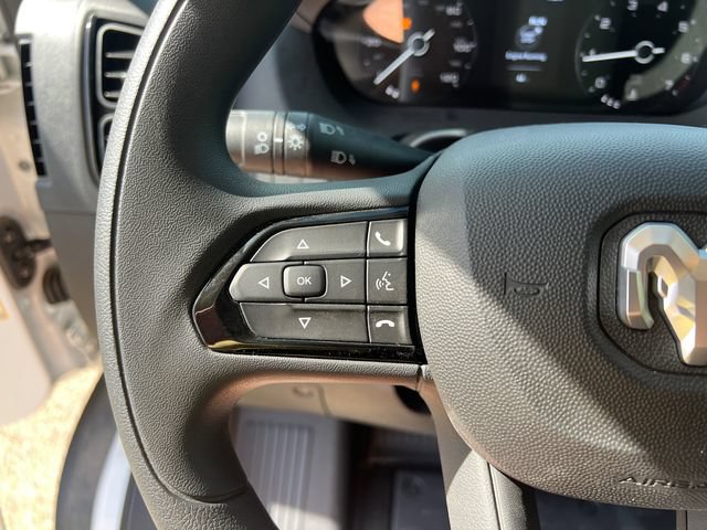 New 2026 RAM ProMaster 3500 w/ Crew Van Package FWD image 12