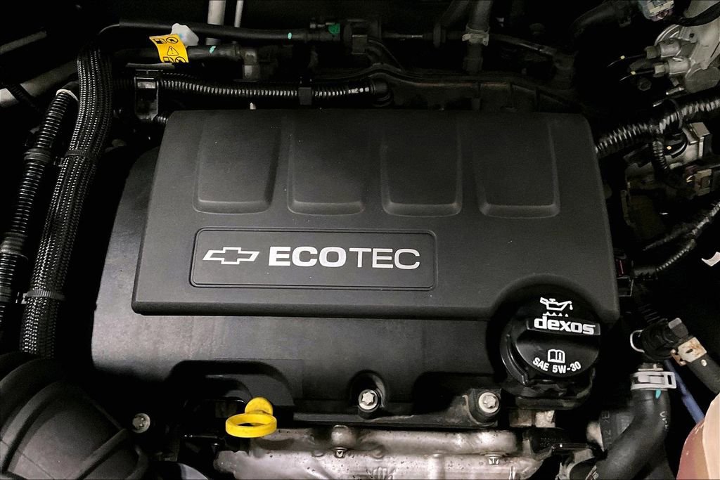 Used 2019 Chevrolet Trax LT w/ LT Convenience Package image 28