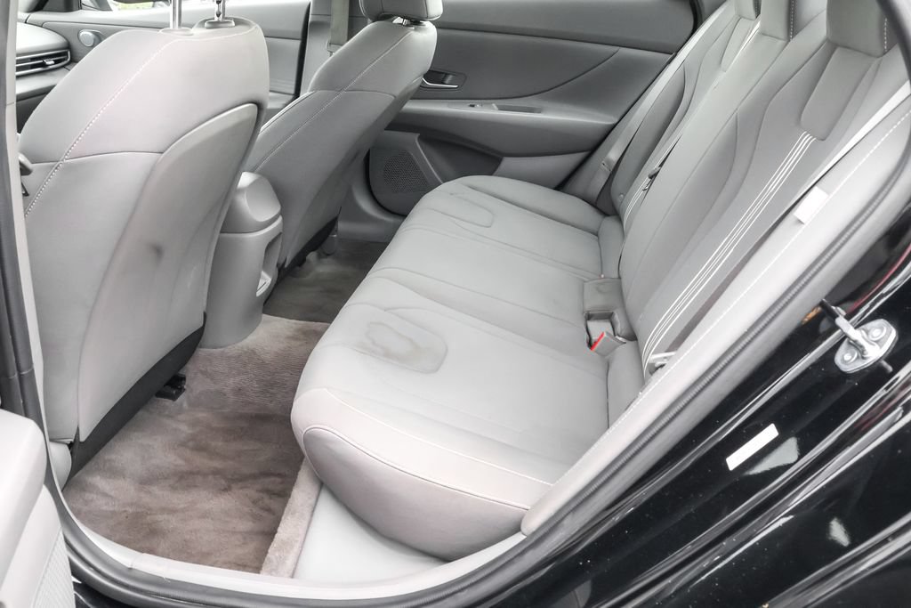 Used 2024 Hyundai Elantra SEL FWD image 27