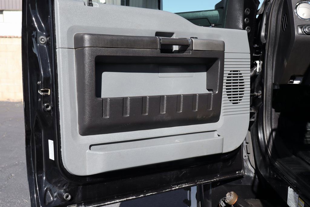Used 2023 Ford F650 2WD Regular Cab Super Duty image 21