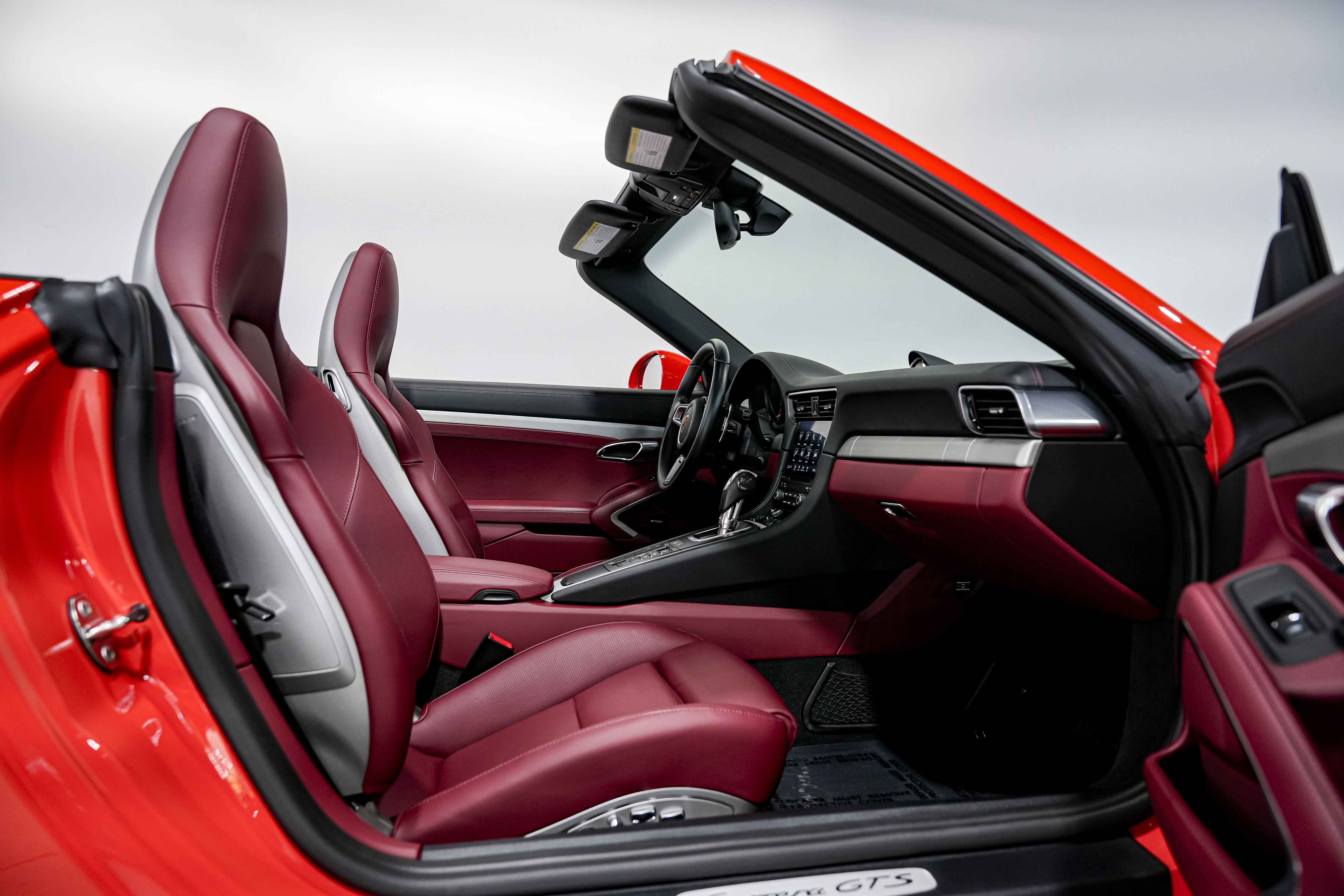 Used 2018 Porsche 911 Carrera GTS image 31