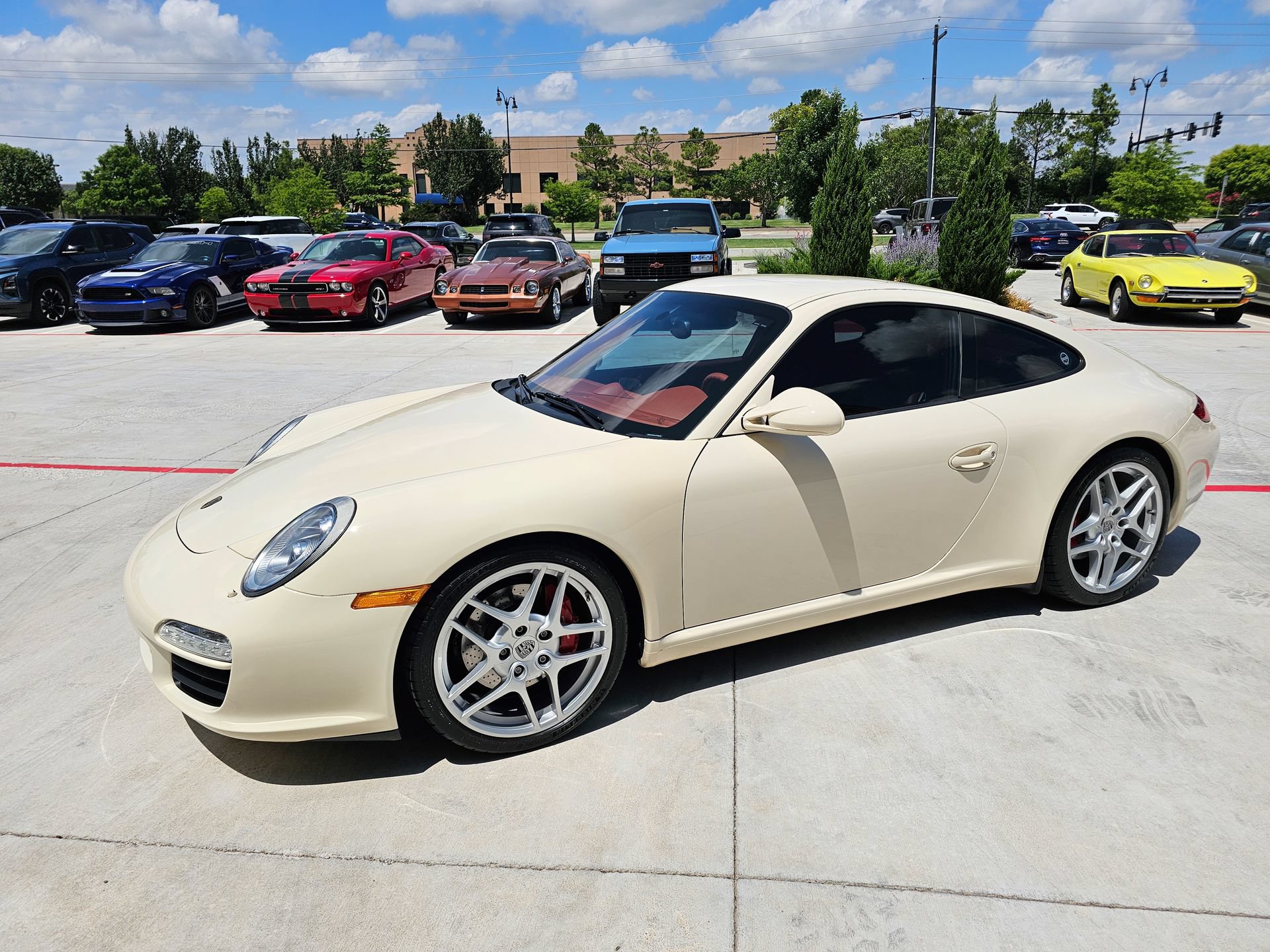 Used 2010 Porsche 911 GT3 RS image 8