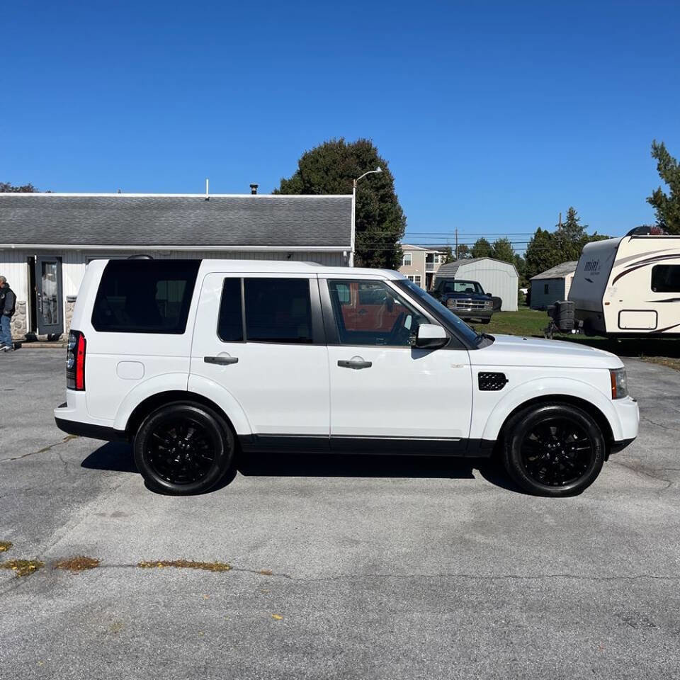 Used 2011 Land Rover LR4 HSE LUX image 3