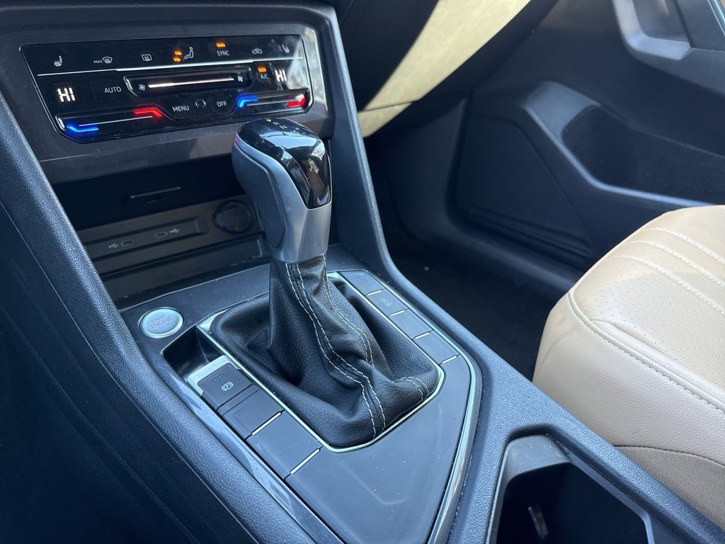 Used 2024 Volkswagen Tiguan Wolfsburg Edition image 22