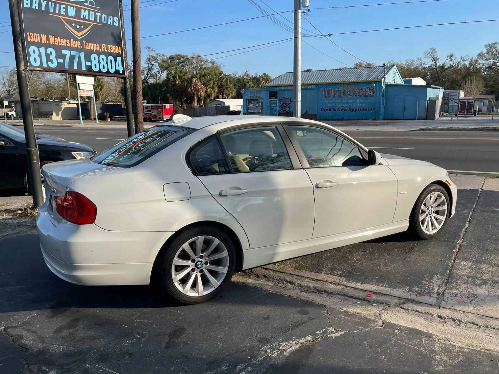Used 2011 BMW 328i Sedan image 3