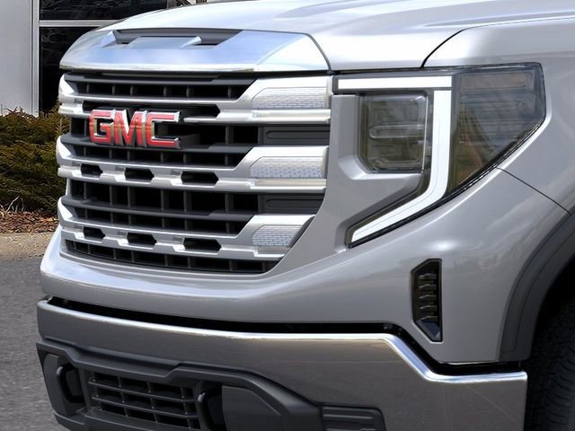 New 2026 GMC Sierra 1500 SLE image 13