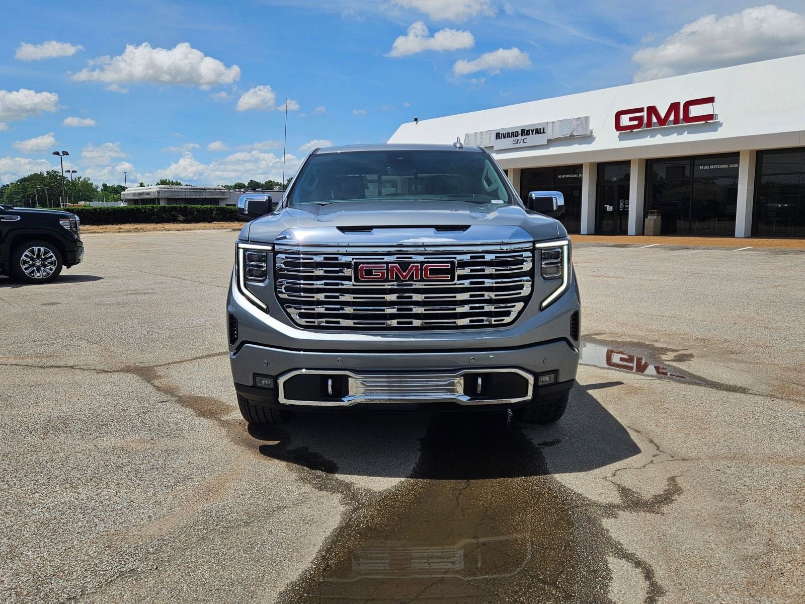New 2026 GMC Sierra 1500 Denali AWD/4WD image 9