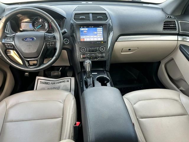 Used 2019 Ford Explorer XLT w/ Equipment Group 202A image 12