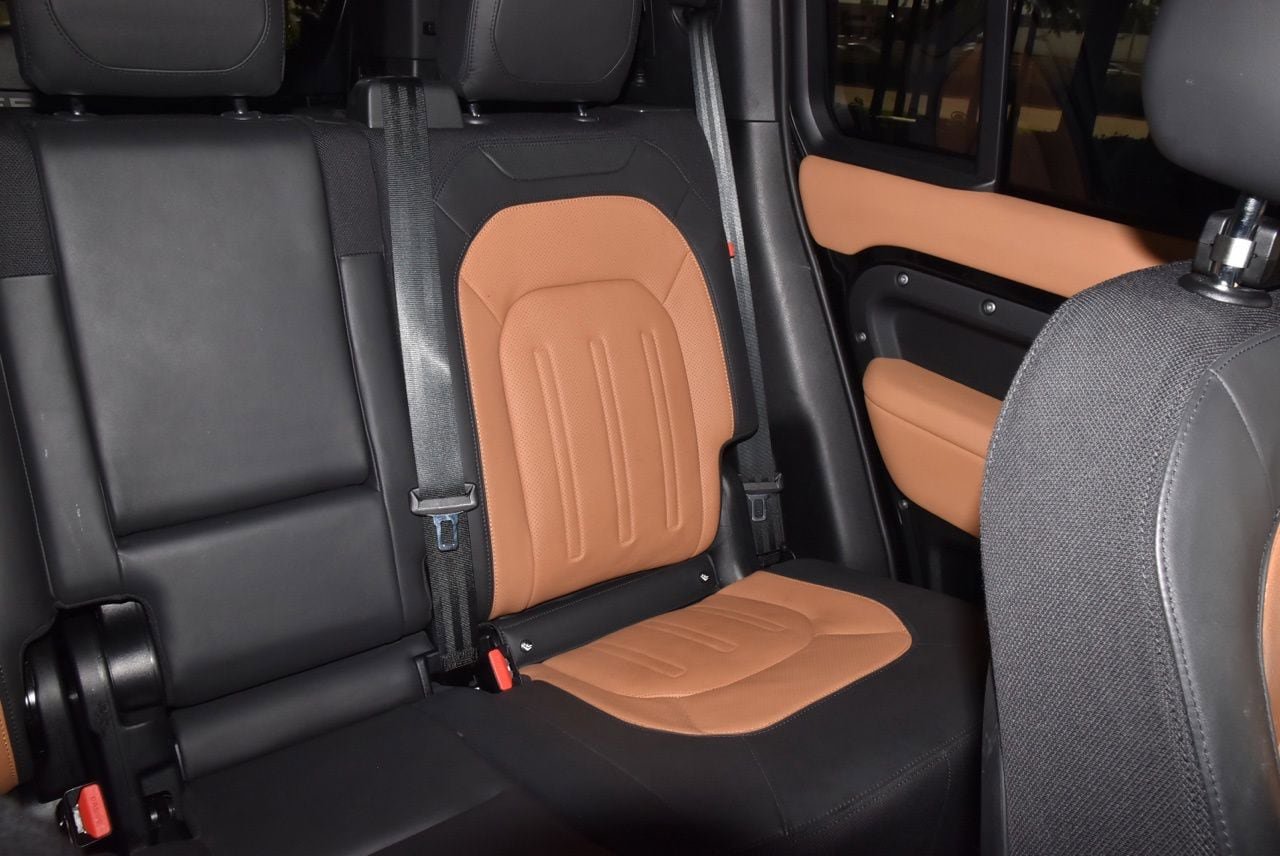 Used 2023 Land Rover Defender 110 X AWD/4WD image 22