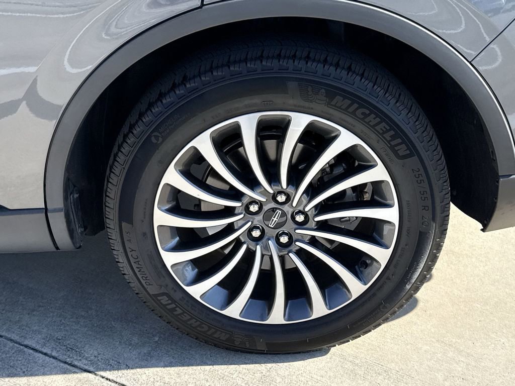 Used 2023 Lincoln Aviator Reserve w/ Elements Package Plus image 31